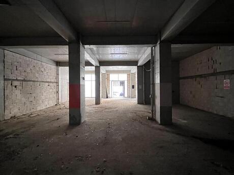 Объект - м. Ичеришехер - 450 м²