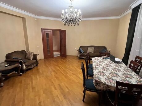4 otaqlı yeni tikili - Gənclik m. - 195 m²