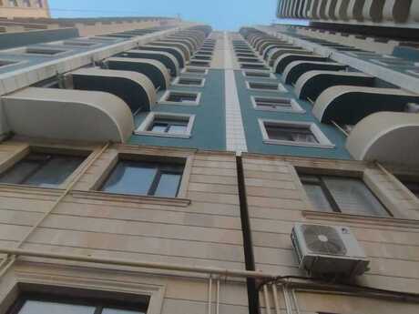Elan №5850876 - Bakı, Nəsimi r., 4 otaqlı, 164 m², 6/18 mərtəbə