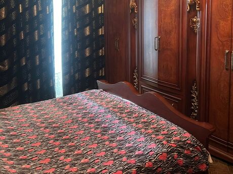 3 otaqlı köhnə tikili - Nizami m. - 100 m²