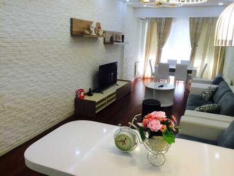 Kirayə 3 otaqlı mənzil, 120 m², Park Azure: 1 800 ₼/ay 4