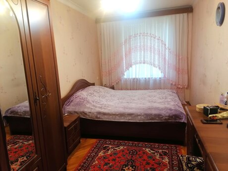 3 otaqlı köhnə tikili - Nizami m. - 90 m²