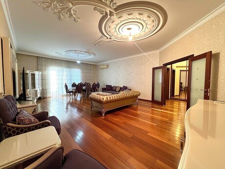 Elan №5851493 - Bakı, 28 May m., 5 otaqlı, 250 m², 5/17 mərtəbə