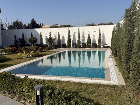 4 otaqlı həyət evi/bağ evi - Mərdəkan q. - 290 m²
