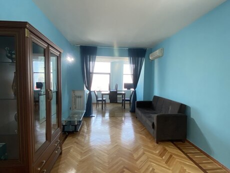 3 otaqlı köhnə tikili - Səbail r. - 90 m²