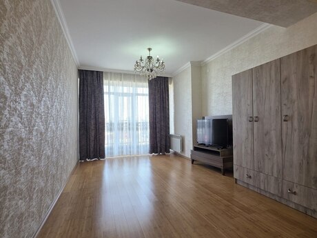 Объявление №5851901 - Баку, м. 20 января, 2-комн., 80 м², 8/18 этаж