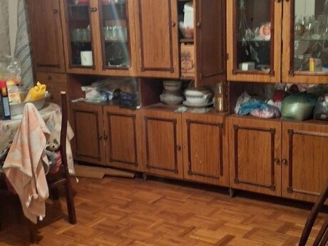 5 otaqlı köhnə tikili - Neftçilər m. - 120 m²