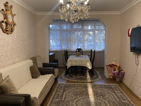 Elan №5852133 - Bakı, Qara Qarayev m., 2 otaqlı, 55 m², 1/5 mərtəbə