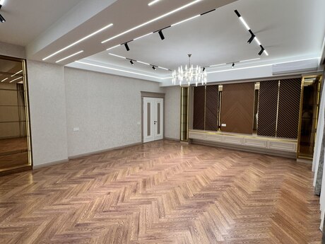 4 otaqlı yeni tikili - 28 May m. - 195 m²