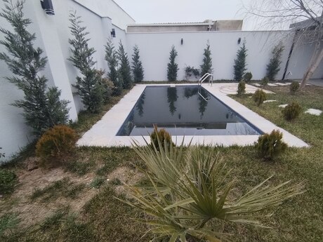 5 otaqlı həyət evi/bağ evi - Mərdəkan q. - 140 m²