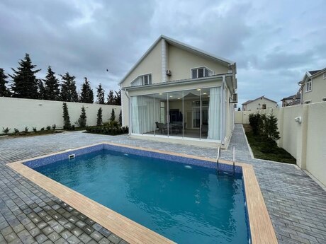4-комн. дом/дача - пос. Шувеляны - 300 м²
