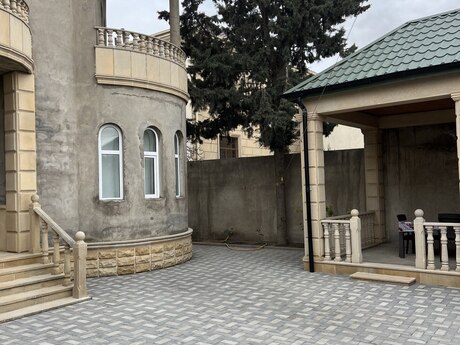 6 otaqlı həyət evi/bağ evi - Sulutəpə q. - 260 m²