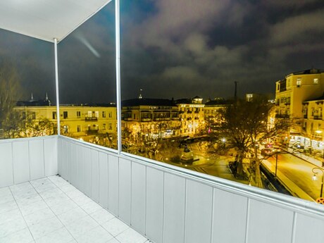4 otaqlı köhnə tikili - İçəri Şəhər m. - 117 m²
