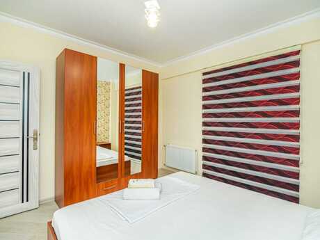 3 otaqlı köhnə tikili - 28 May m. - 89 m²