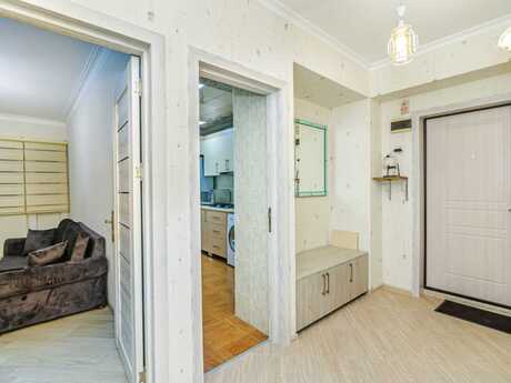 3 otaqlı köhnə tikili - 28 May m. - 89 m²