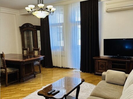 3 otaqlı yeni tikili - Nəriman Nərimanov m. - 135 m²