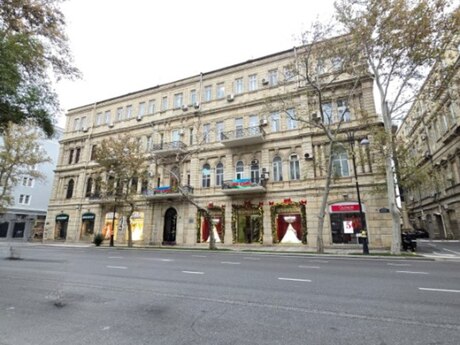 3 otaqlı köhnə tikili - Sahil m. - 80 m²