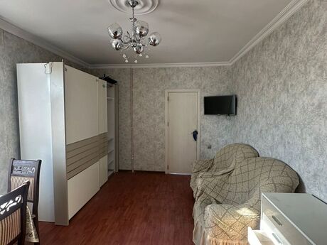 2 otaqlı köhnə tikili - Əhmədli q. - 40 m²