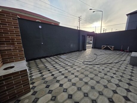 5 otaqlı həyət evi/bağ evi - Binə q. - 205 m²