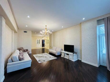 4 otaqlı yeni tikili - Nizami m. - 186 m²