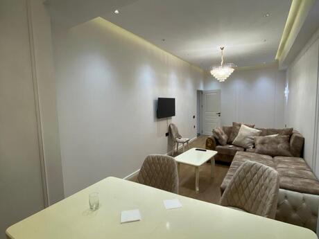 Kirayə 2 otaqlı mənzil, 80 m², Nəsimi: 1 000 ₼/ay 4