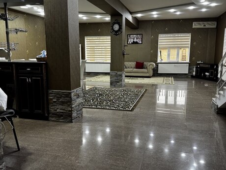5 otaqlı həyət evi/bağ evi - Mərdəkan q. - 260 m²