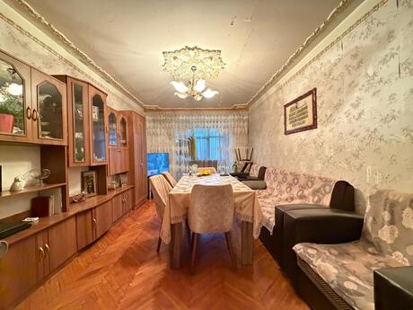 3 otaqlı köhnə tikili - Bakıxanov q. - 75 m²