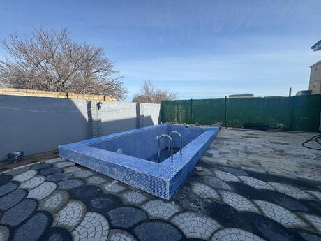 4 otaqlı həyət evi/bağ evi - Görədil q. - 180 m²