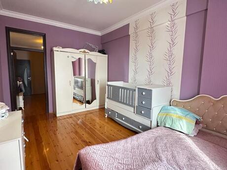 3 otaqlı mənzil, 90 m², 8 Noyabr: 245 000 ₼ 2