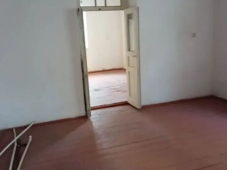 3 otaqlı həyət evi/bağ evi - M.Ə.Rəsulzadə q. - 70 m²