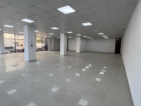 Obyekt - Şüvəlan q. - 1300 m²