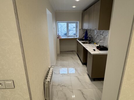Sahildə 2 otaqlı köhnə tikili mənzil kirayə verilir, 65 m², 900 AZN/ay, şəkil 3 / 7
