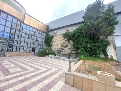 Obyekt - Qaraçuxur q. - 1300 m²