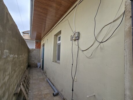 1 otaqlı həyət evi/bağ evi - Zabrat q. - 45 m²
