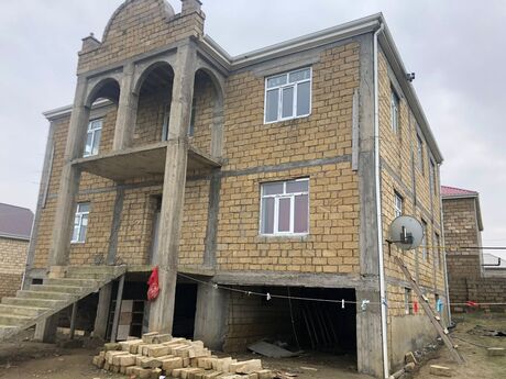 9 otaqlı həyət evi/bağ evi - Atyalı q. - 600 m²