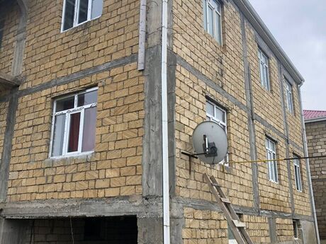 9 otaqlı həyət evi/bağ evi - Atyalı q. - 600 m²