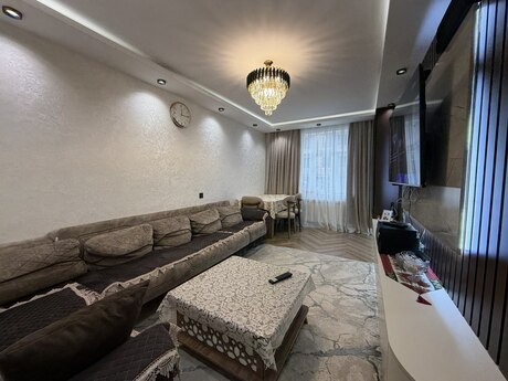 5 otaqlı köhnə tikili - Bakıxanov q. - 120 m²
