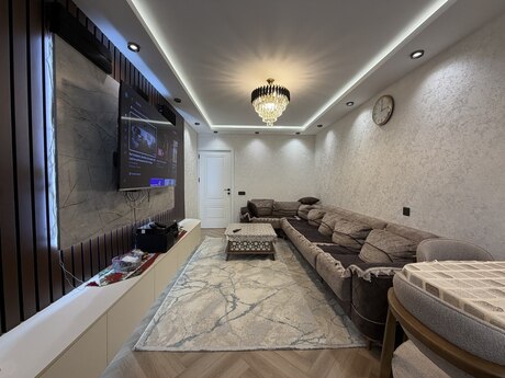 5 otaqlı köhnə tikili - Bakıxanov q. - 120 m²