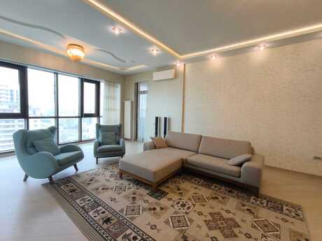 4 otaqlı yeni tikili - Şah İsmayıl Xətai m. - 220 m²