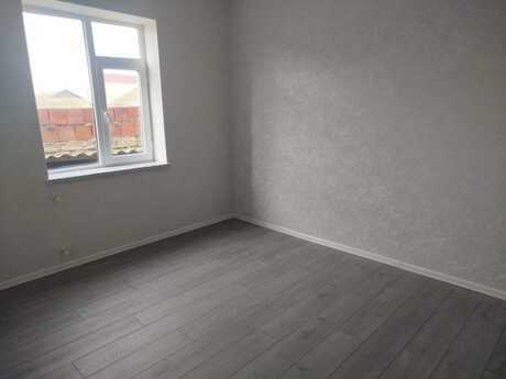 4 otaqlı həyət evi/bağ evi - Zabrat q. - 82 m²