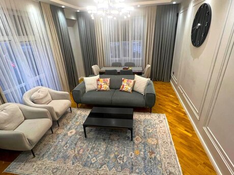 4 otaqlı yeni tikili - Binəqədi r. - 115 m²