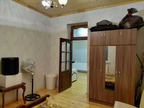 5 otaqlı həyət evi/bağ evi - Badamdar q. - 260 m²