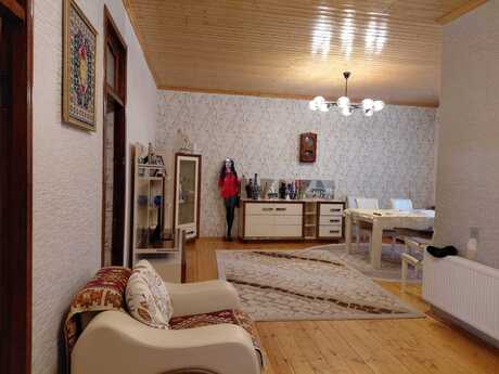 5 otaqlı həyət evi/bağ evi - Badamdar q. - 260 m²