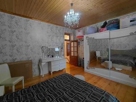 5 otaqlı həyət evi/bağ evi - Badamdar q. - 260 m²