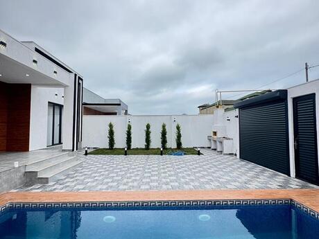 4 otaqlı həyət evi/bağ evi - Şüvəlan q. - 180 m²