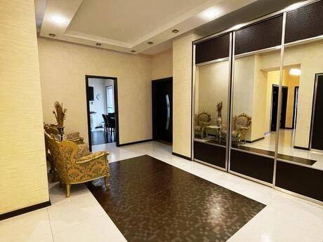 4 otaqlı yeni tikili - 28 May m. - 178 m²