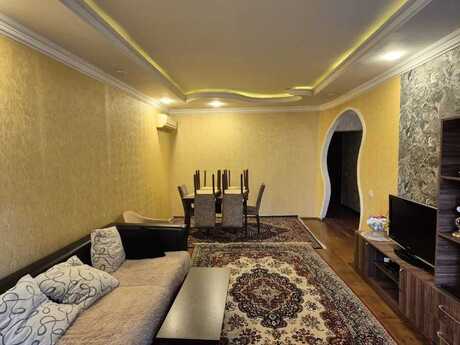 3 otaqlı köhnə tikili - İnşaatçılar m. - 70 m²