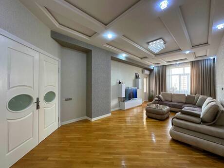 3-комн. новостройка - м. Ази Асланов - 130 м²