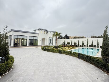 5 otaqlı həyət evi/bağ evi - Mərdəkan q. - 300 m²