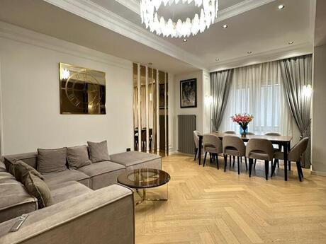 4 otaqlı mənzil, 145 m², Ağ şəhər: 720 000 ₼ 2